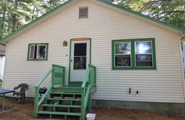 Cozy Maine Cottage with Stunning Views & Waterfront Access on Panther Pond
