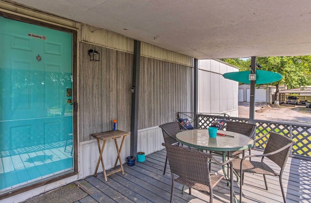 Cozy Mead Home w/ Grill & Patio: Nearby Lake!