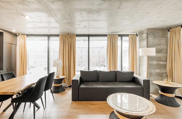 Cozy & Modern 2BR Condo w/Pool & Terrace | Prime Griffintown Location