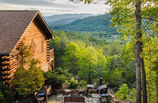Cozy Mountain Cabin