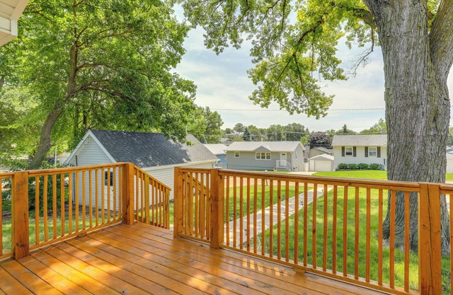 Cozy Omaha Vacation Rental: 6 Miles to Downtown!