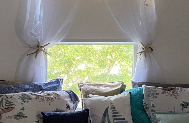 Cozy one bedroom-one bathroom/sleeps 4