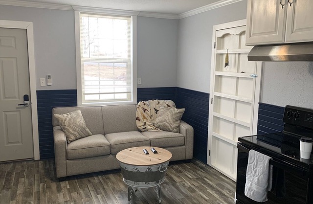 Cozy Ozark Retreat Near Fishing Hotspots (dog-friendly)