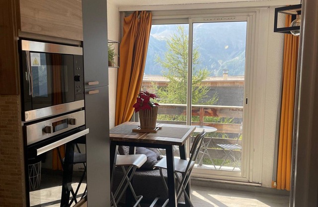 Cozy Studio for 2 in Heart of Merlette - Near Pistes & Shops!