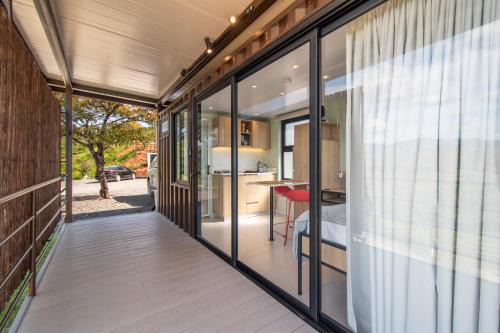 Cozy Tiny House 4 - Ocean Views