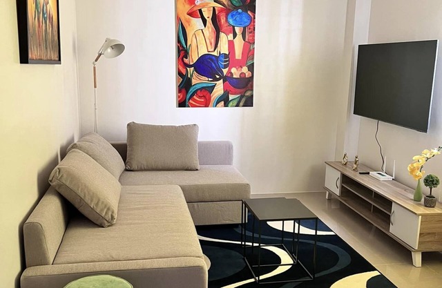 Cozy walk up 1BR condo in cebu w/pool