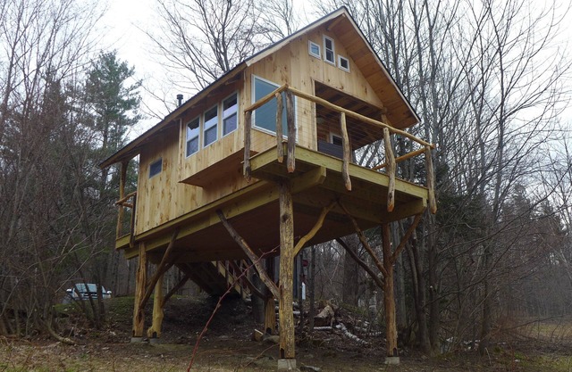 Cozy warm treehouse with Amazing views! Winter Paradise! Hike from cabin