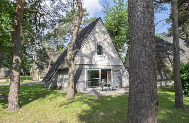 Cozy Woodland Getaway