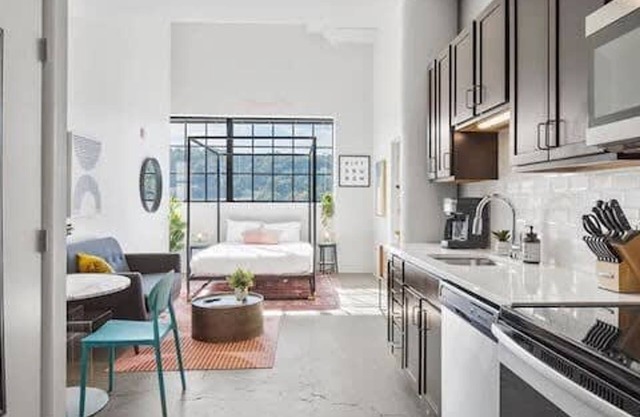 Cozysuites Gorgeous SDO Downtown Pittsburgh