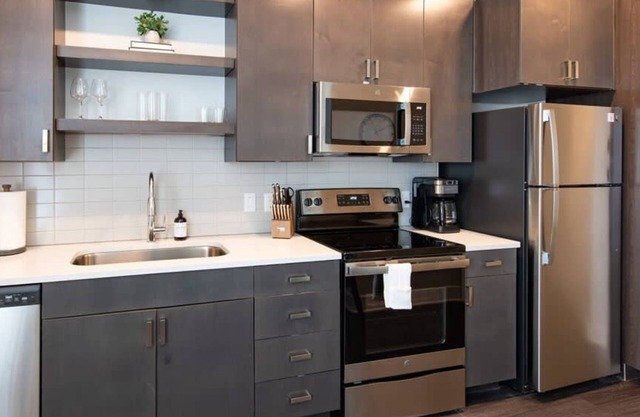 Cozysuites l Prime 1BR in Downtown Cincinnati