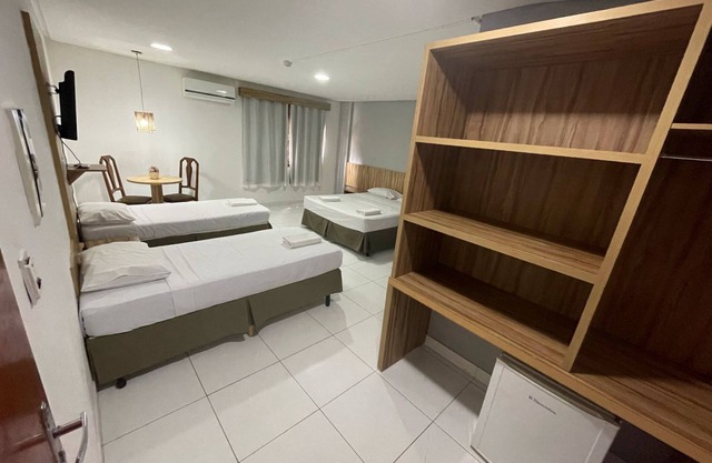 CR Hotel Bueno