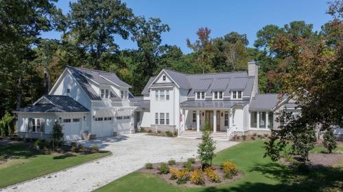 Creekside - Custom Luxury in Bay Creek Resort!