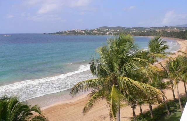 Crescent Cove 79 - Newly renovated beach Villa in Palmas del Mar