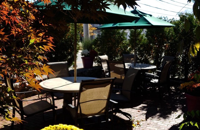 Crescent Suites Hotel