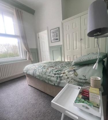 Crockets Hotel