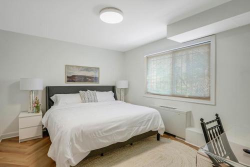 Crystal City Boutique Flats Free Parking 101