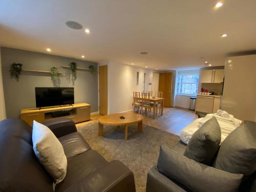 CS Exclusive Apartments of Princess Street West End