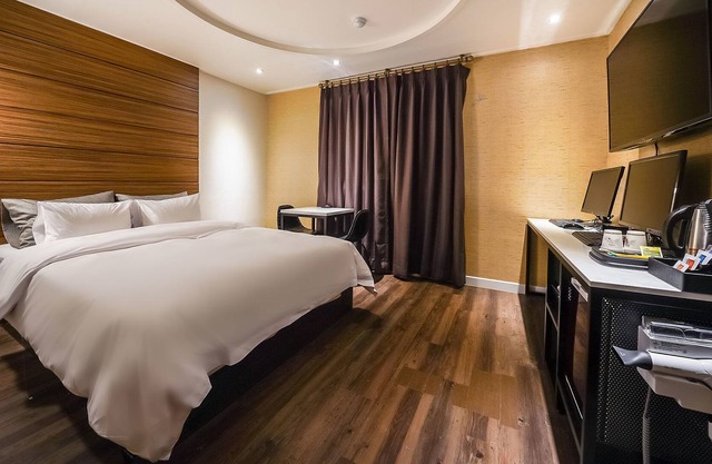 CS Hotel