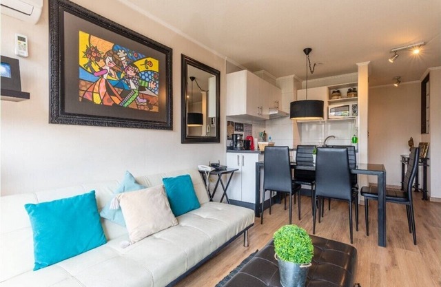 Cute and comfortable up to 6 pax, meter to the door, just perfect