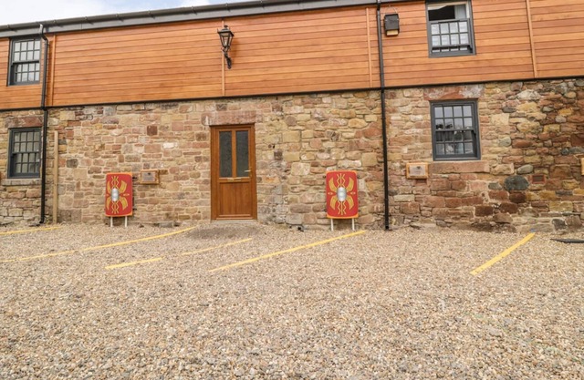 DANDY LODGE, pet friendly in Bowness-On-Solway