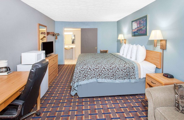 Days Inn by Wyndham Farmer City