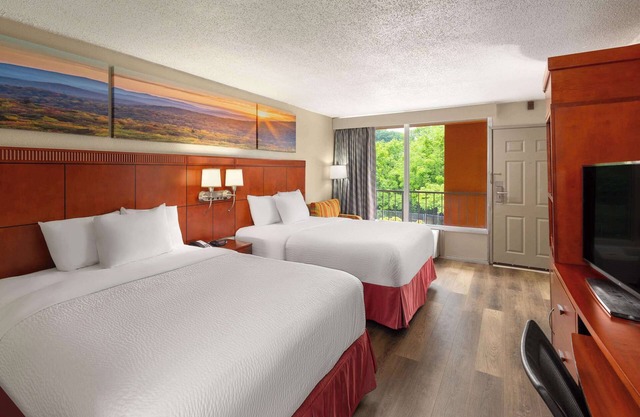 Days Inn by Wyndham Knoxville East