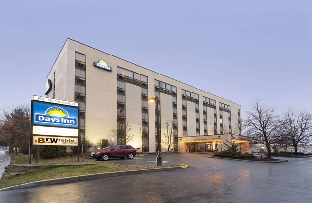 Days Inn by Wyndham Ottawa West
