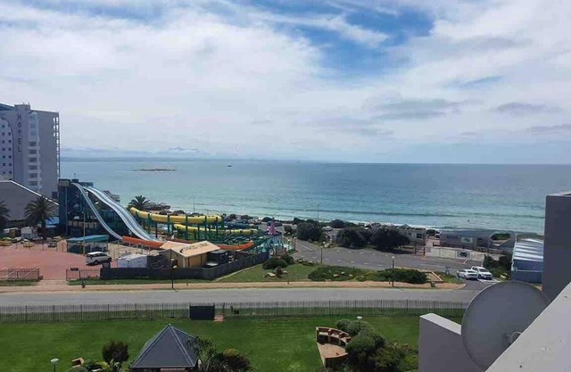 De Valle 63 Lovely 2 bedroom apartment with full sea view