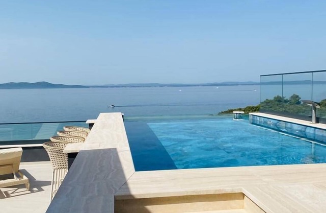 Deen Deluxe Penthouse with infinity pool