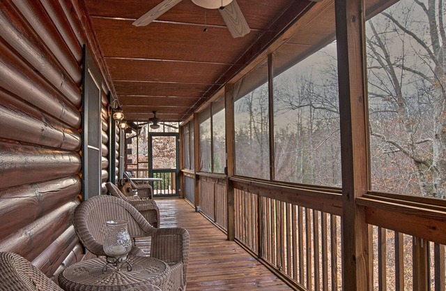 Deer Valley Luxe Cabin 4.3 Miles To T.I.E.C. (Hot Tub)