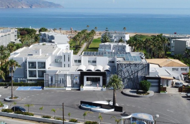 Delfina Tropic Beach