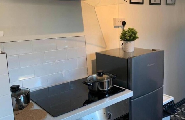 Delightful 3 bedroom * free parking * free wifi *