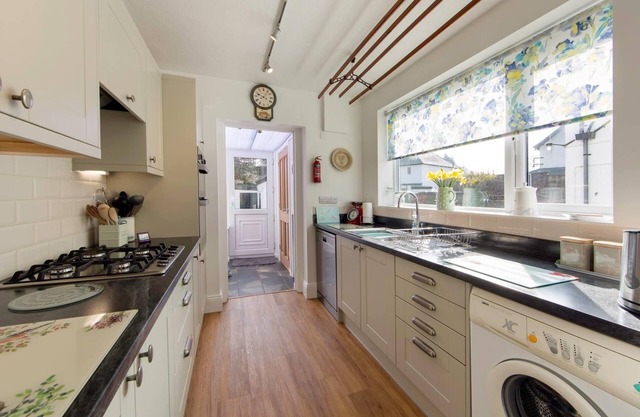 Delightful, 3 bedroom holiday home, five mintute walk to the centre of Keswick