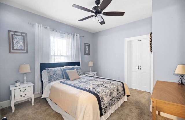 Delightful Cozy Home/2 bed 1 Bath Sleeps8