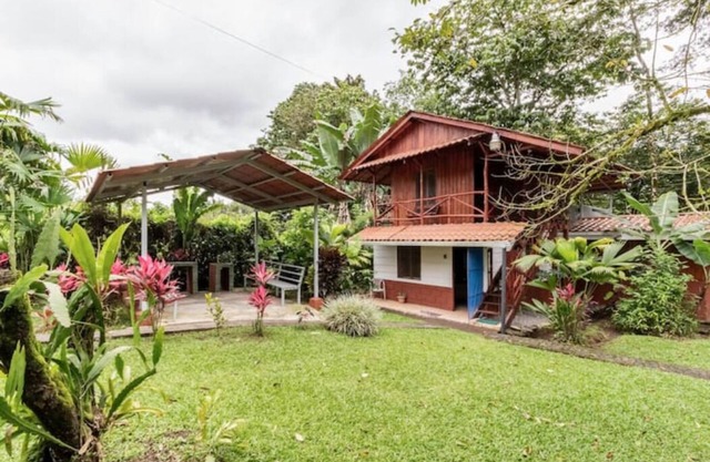 Delightful Couples Vacation Cabin 5 minutes to La Fortuna