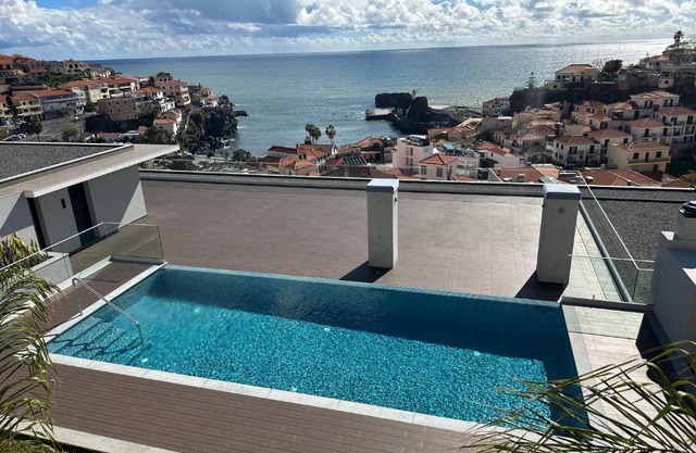 Deluxe Bay View