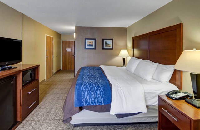 Deluxe Inn