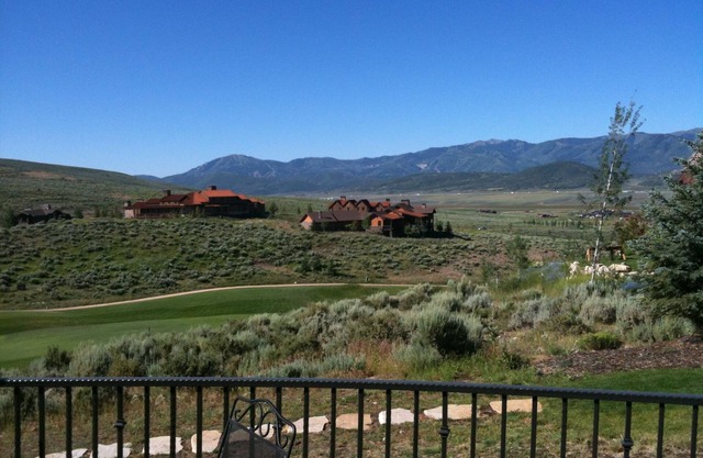 Deluxe mountain home
