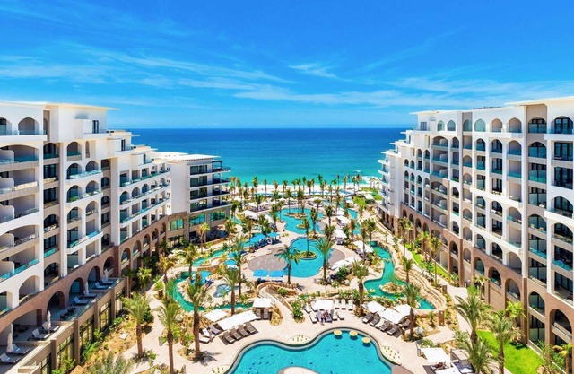 Deluxe Studio @ 5 star resort on one of the most exclusive beaches in Los Cabos.