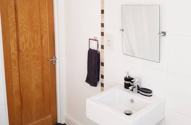 DELUXE TWIN/KING ROOM