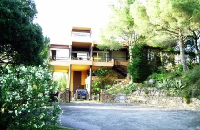 Designer villa Le Corbusier style, spaciousness with views and absolute serenity