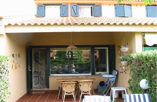 Detached house in a residence in Maremma with private beach