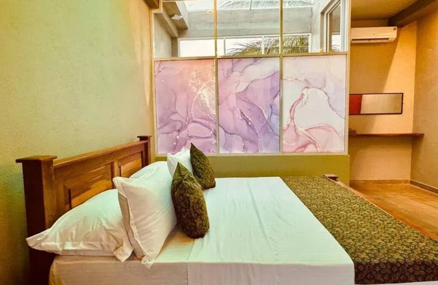 Dharma Place - Deluxe King Room