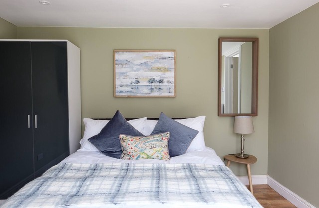Dickens Suite