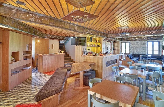 Dilofo Hotel Luxury Suites