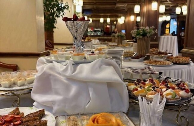 Dinasty Hotel