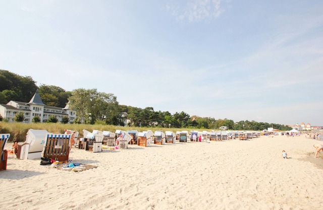 Directly on the beach promenade, balcony with sea view - Aparthotel Ostsee FeWo 35