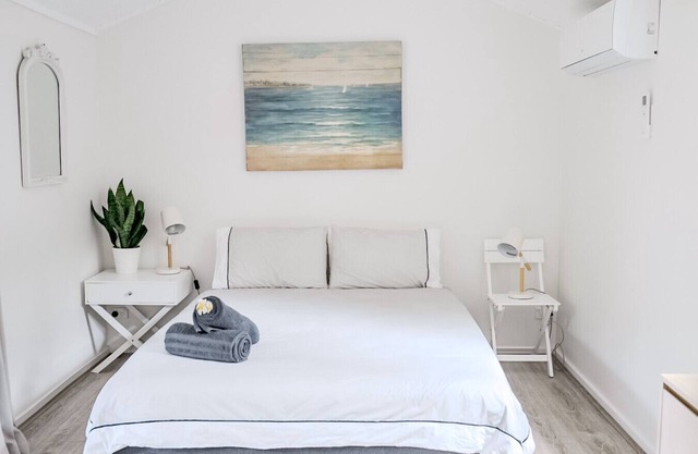 Discover Jackson’s Cottage.