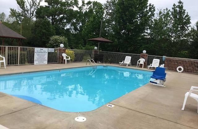 Discover More of Cabot! Pet-friendly Unit w/FREE Breakfast, FREE Parking!