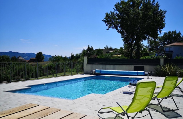 Discover the lot: its nature, its castles, its gastronomy, its calm, its sports
